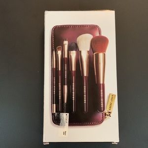 Bobbi Brown Limited Edition Travel Size Brush Set